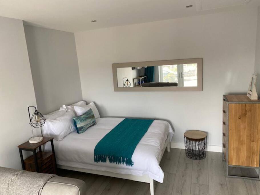 Luxury Mumbles View Studio Apartment Swansea Eksteriør bilde